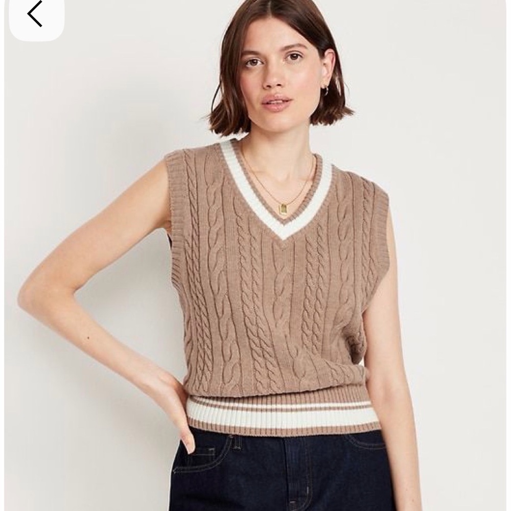 Old Navy tan sweater vest large